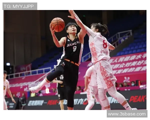 成都羽毛球队在邀请赛中以97分稳居积分榜首位展现强劲实力 成都羽毛球队在邀请赛中以97分稳居积分榜首位展现强劲实力